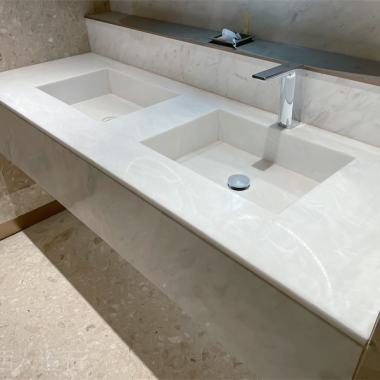 暗紋白人(rén)造石一(yī)體式洗手台